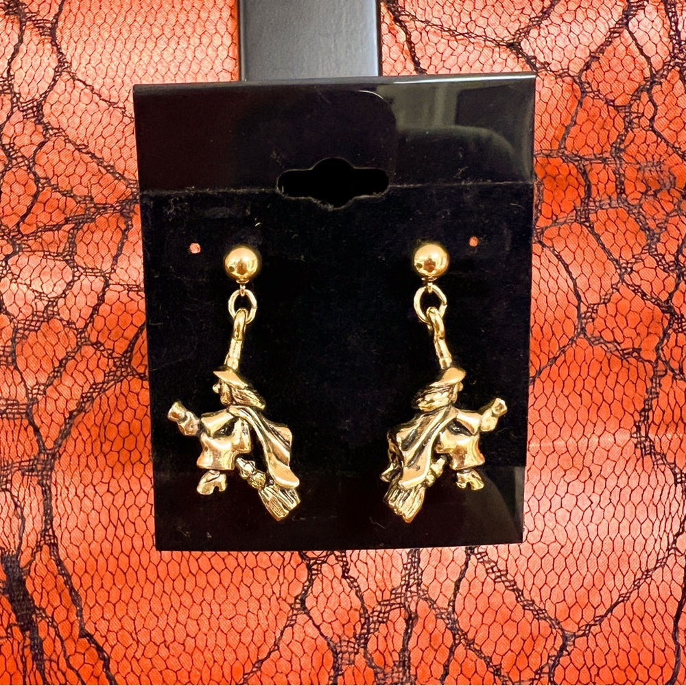 Vintage “wicked witches” gold charm Halloween earrings
